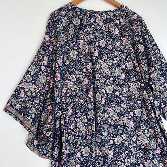Floral Print Kimono Style Open Front Cardigan Dress - Picture 3 of 8